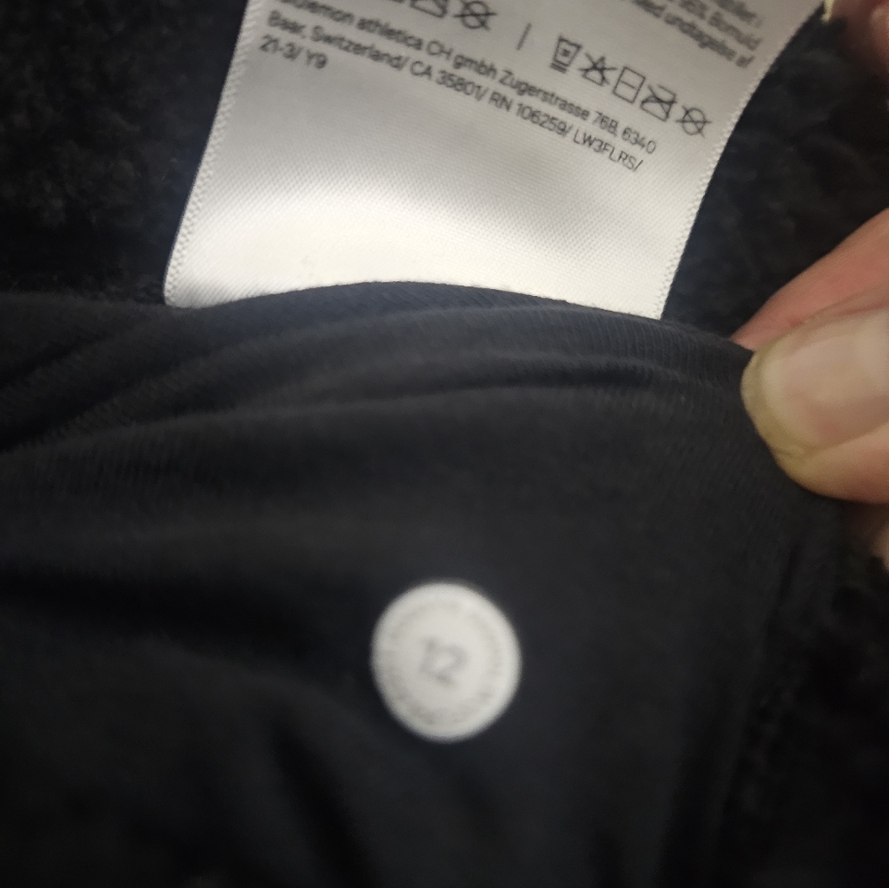 Lululemon Black Reversible Pullover - image 7